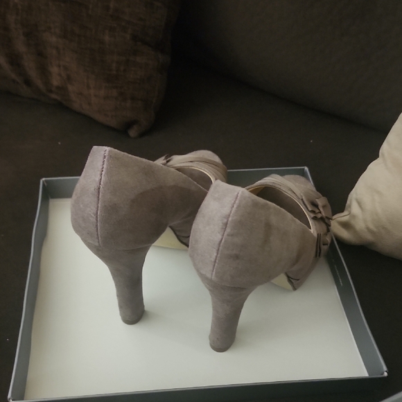 Tan Peep-Toe Suede Pumps - Picture 3 of 3